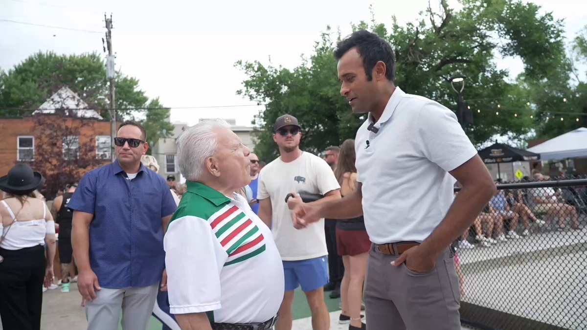 Love the humorous moments. A man in Cleveland put me on the spot: what are you going to do for short people? Gave him the best answer I could. 😊
