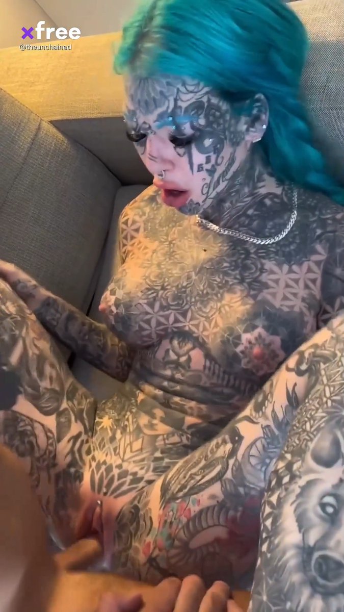 Amber like stole the spotlight fyi tattooed chick