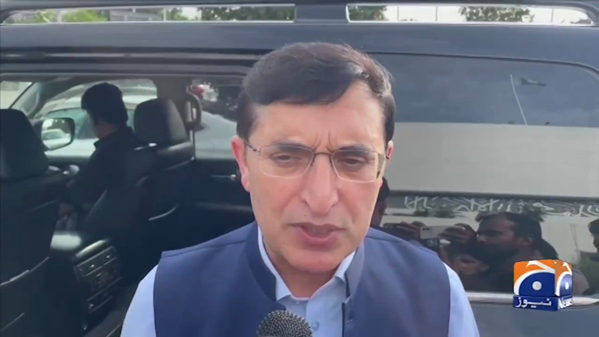 بانی پی ٹی آئی کو اسپتال منتقل کریں، رکاوٹیں کھڑی نہ کریں، بیرسٹر گوہر