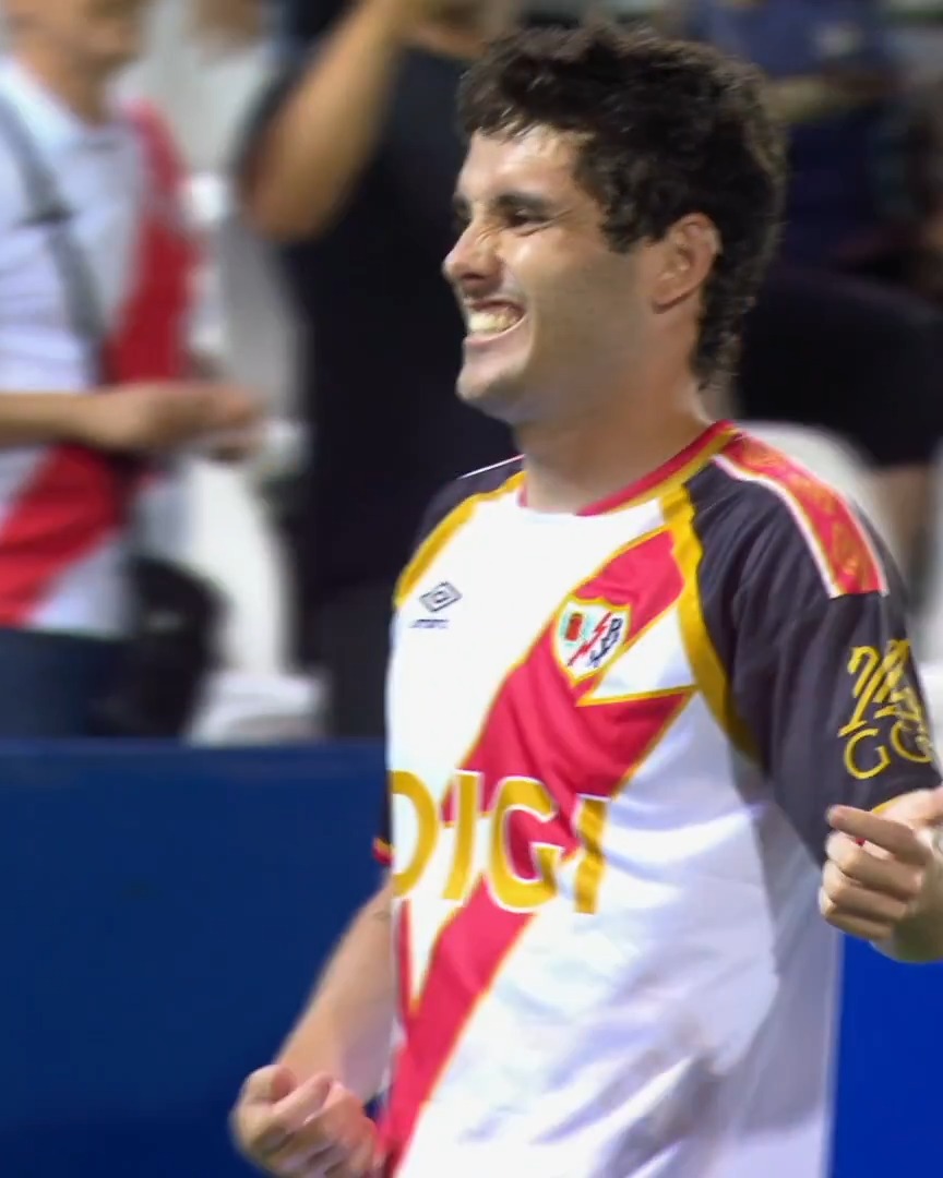 𝗦𝗘𝗥𝗚𝗜𝗢 𝗖𝗔𝗠𝗘𝗟𝗟𝗢. 🎸 LALIGAHighlights | VUELVELALIGA