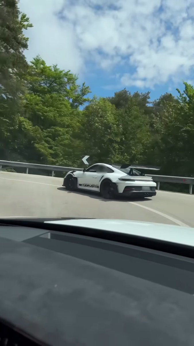 Inside VS outside View #Porsche 992 GT3 RS