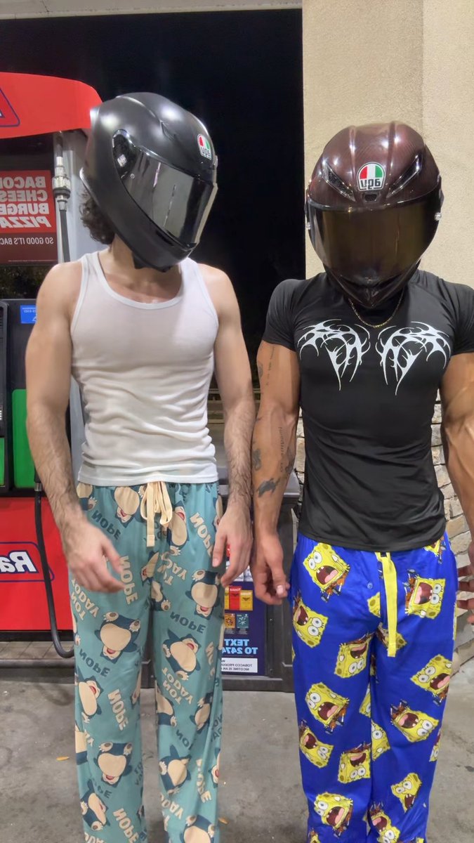 He really gave me back sho*s and I didn’t notice… I wonder why 🤔🍤 Larping Moto