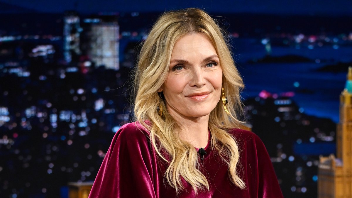 Michelle Pfeiffer broke her promise that she would never work with her husband David E. Kelley 😂 #FallonTonight