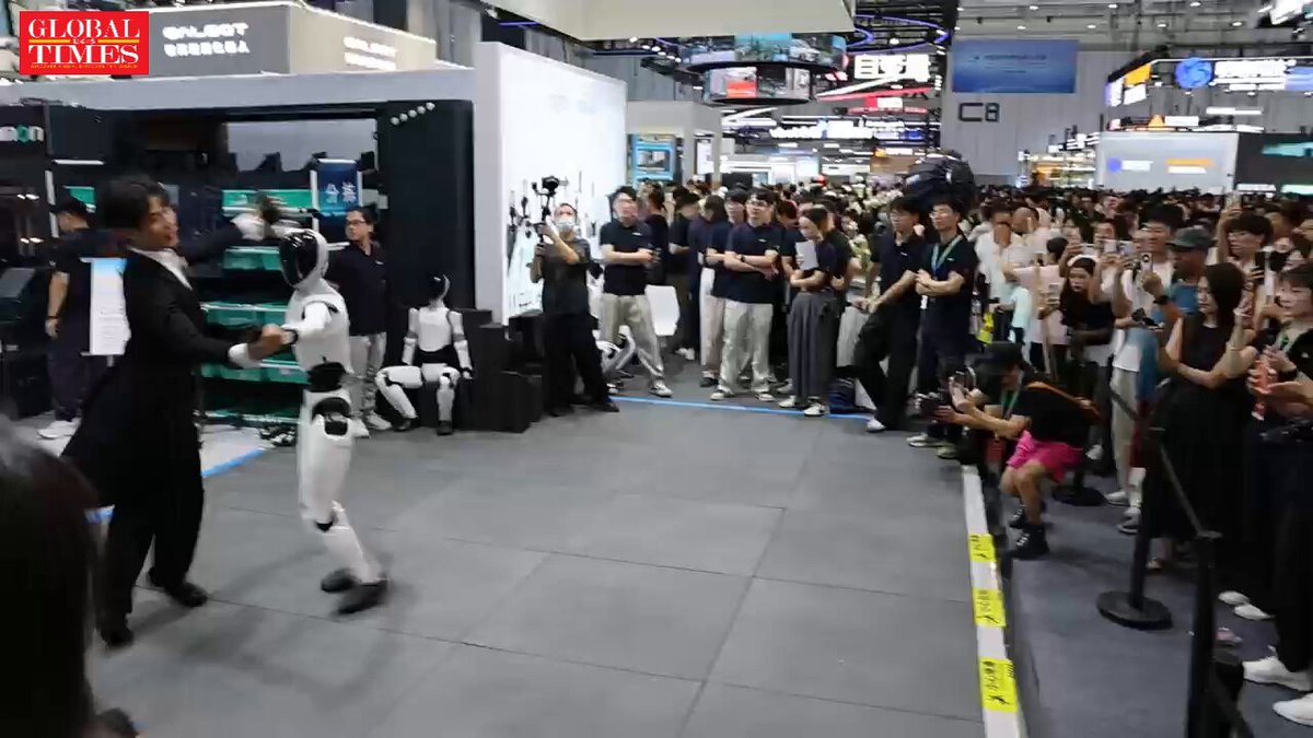 At the 2026 World Robot Conference in Beijing, UBTech's robot danced alongside humans. (Video: Li Hao/GT) #WorldHumanoidRobotGames