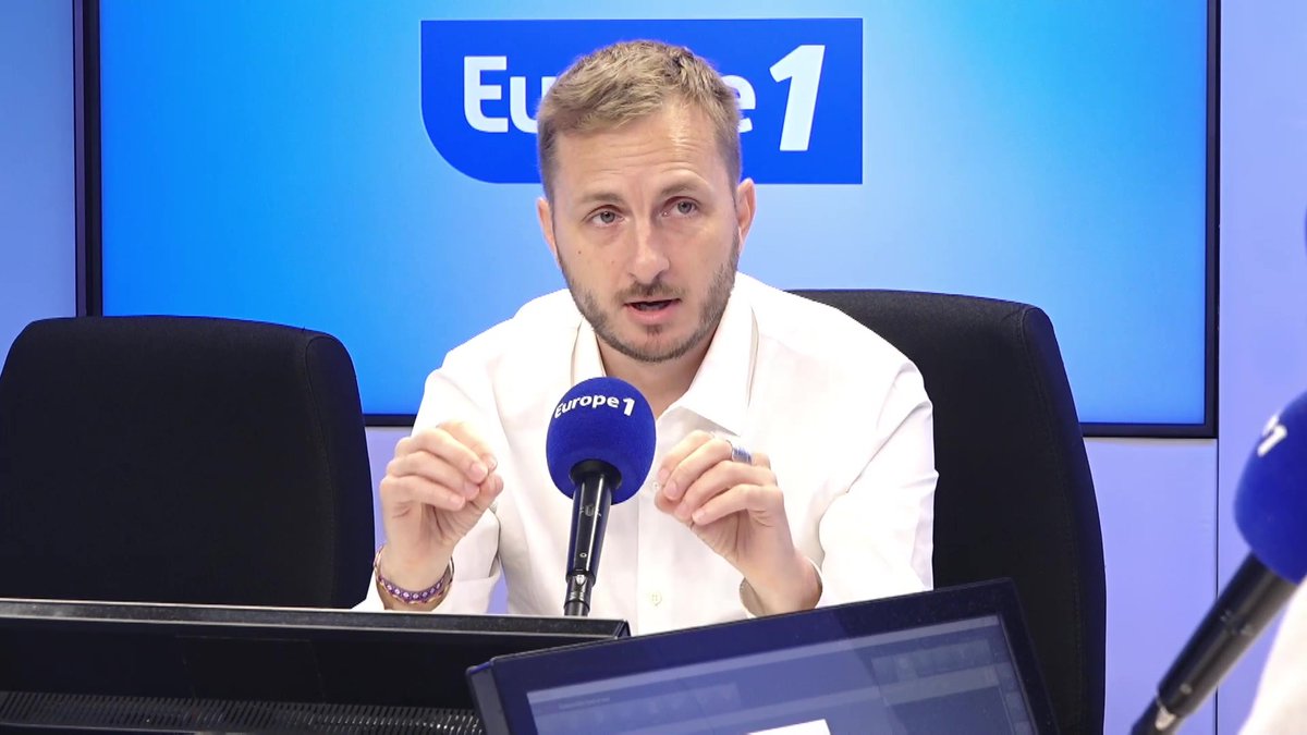 "Les gens ne quittent pas leur pays par plaisir. Il y a la guerre, il y a les conditions économiques, et il y a le dérèglement climatique" explique François Piquemal , député LFI de Haute-Garonne dans #LaGrandeInterview sur #Europe1