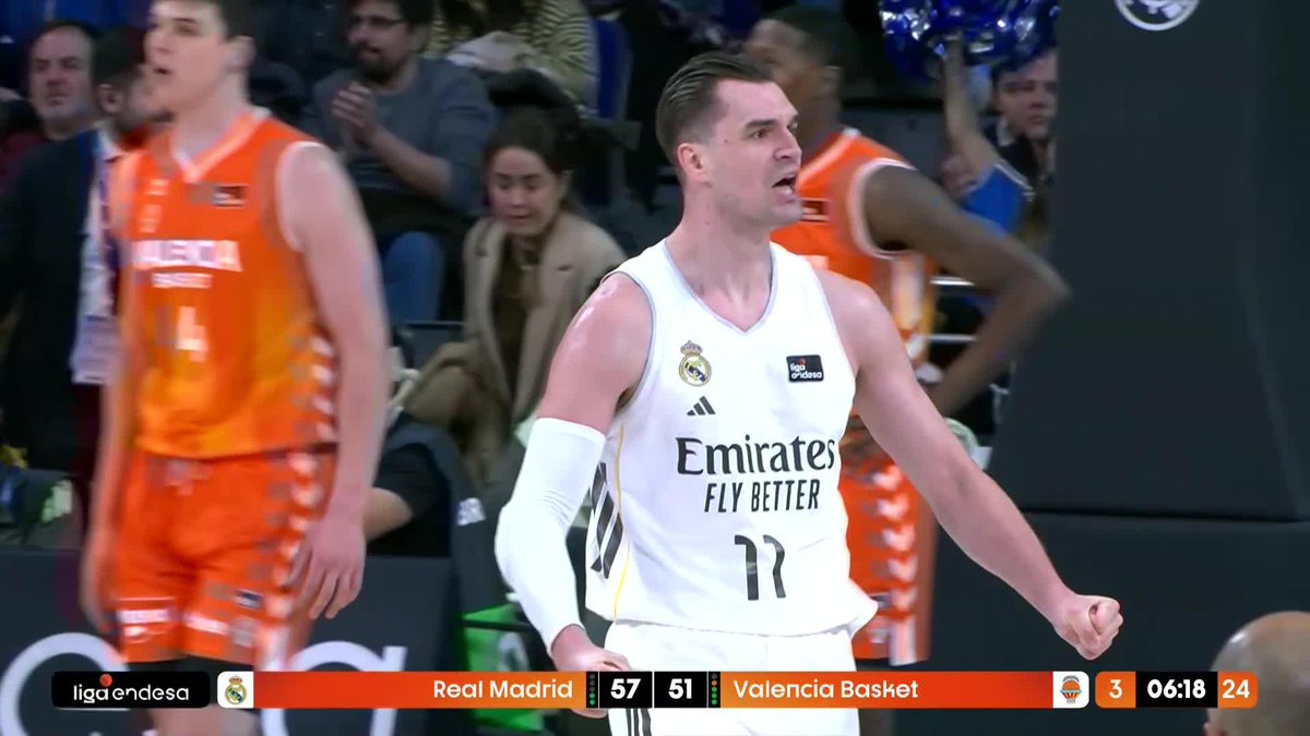 💥🟤 Mario Hezonja'nın NBA dakikaları için kötü haber! ➡️ Cleveland, takas yoluyla Peyton Watson'ı kadrosuna kattı. (4 yıl, $88M) ➡️ Peyton Watson ile Mario Hezonja aynı pozisyonda oynuyor. ➡️ Bu hamle sonrası Hezonja'nın dakikaları tehlikeye girdi. 👀👀