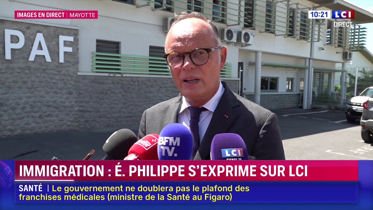 🇫🇷 "Mayotte, c’est la France", affirme Édouard Philippe en déplacement sur l’île 🗣️ "L’État doit reprendre le contrôle de l’immigration, reconstruire et développer les infrastructures indispensables à la vie de nos concitoyens."