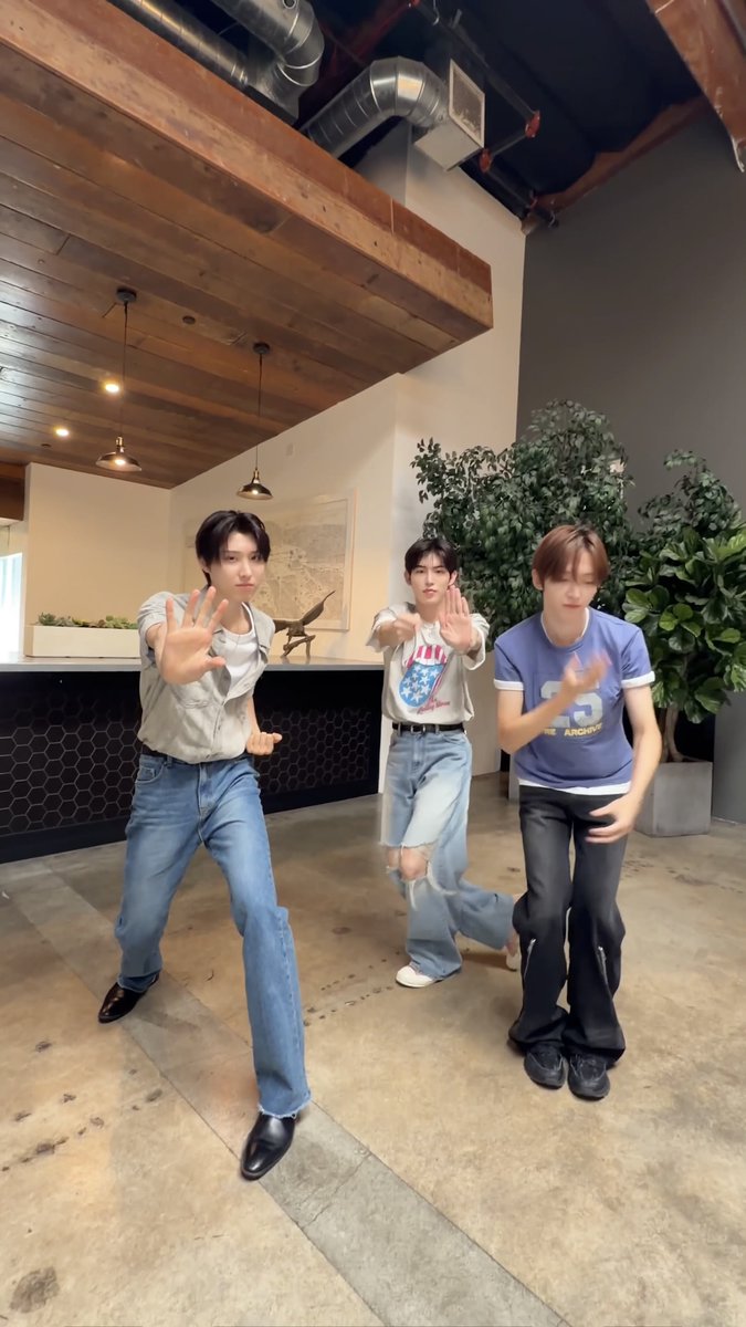 The chaotic trio 😩 #Juwang #Minje #Donghyeon #KickFlip #킥플립