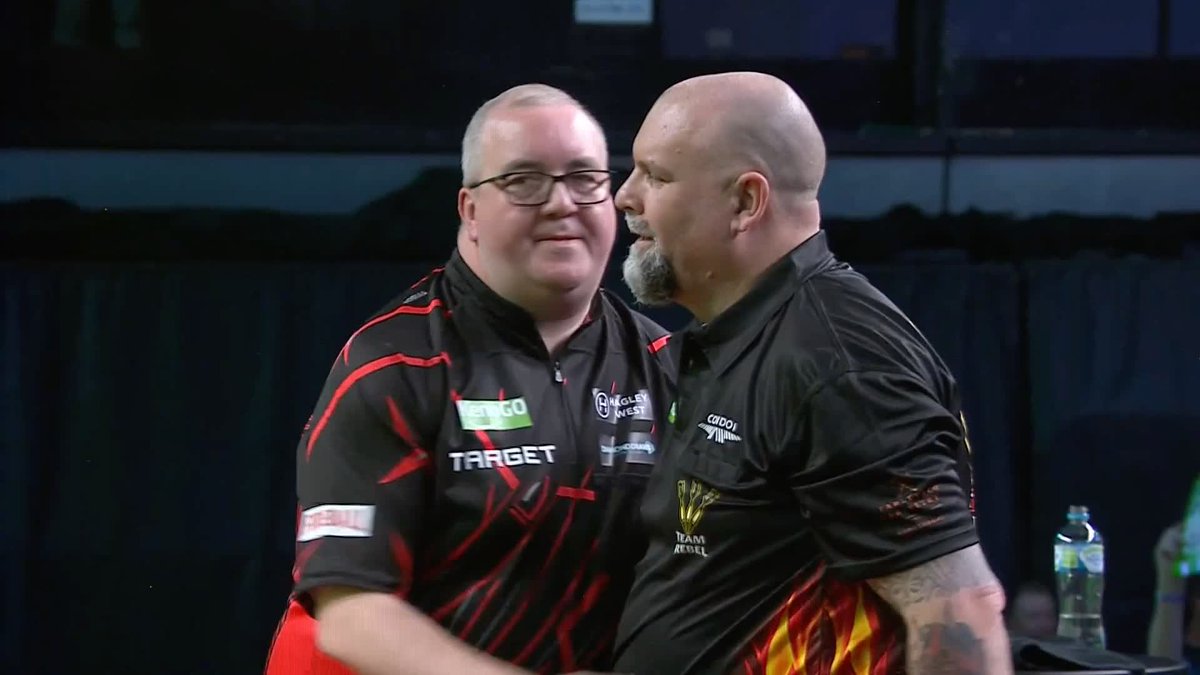 BUNTING STOPS CUMING! Stephen Bunting brings Mal Cuming's Australian Darts Masters campaign to a premature end, pulling out a 6-3 win to edge into the quarter-finals! #AusDarts | QF 📺
