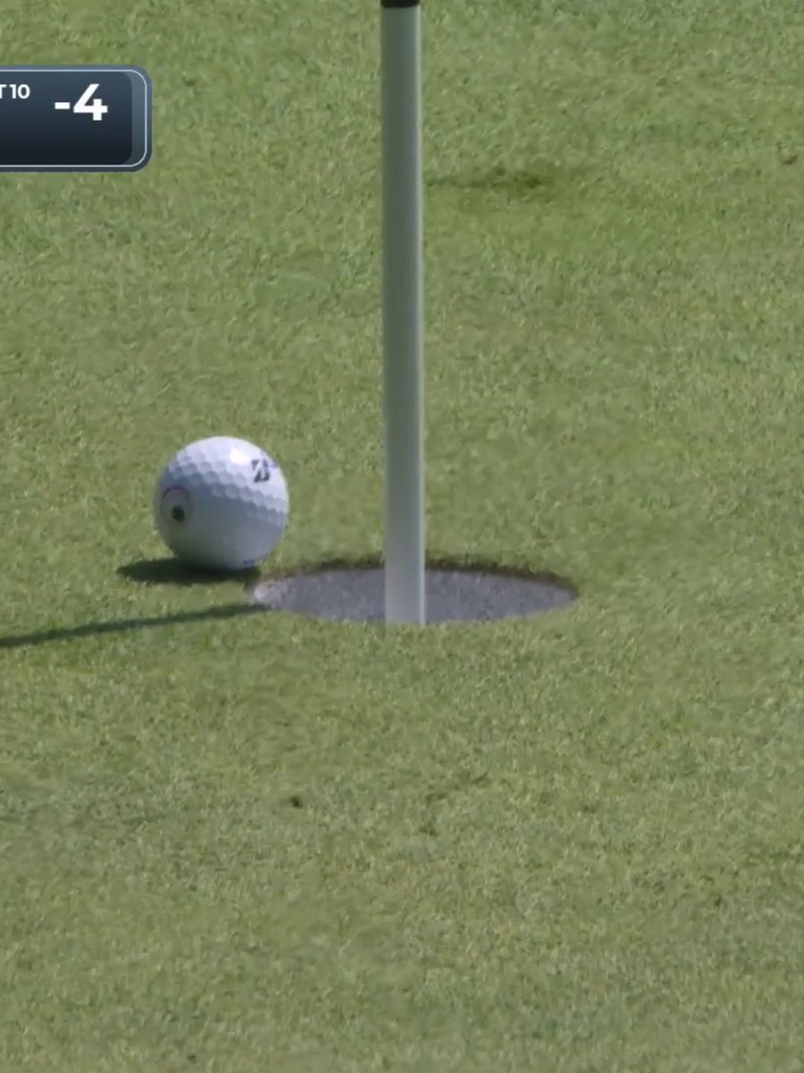 What a shot from Chris Gotterup! Imagine being THIS close to a hole-in-one 🥀