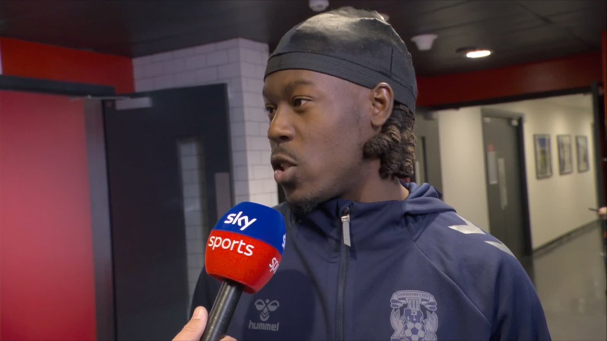 “I owe you more than that!” 😅 Coventry forward Brandon Thomas-Asante is interviewed by Gary Neville, the co-owner of his former club, Salford City! 🗣️ Watch Live: