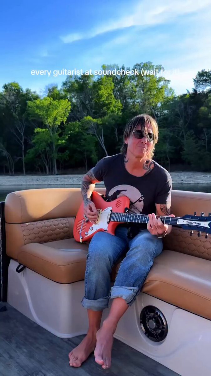 Lo tenías a Tom Cruise tocando este temazo??? 😝