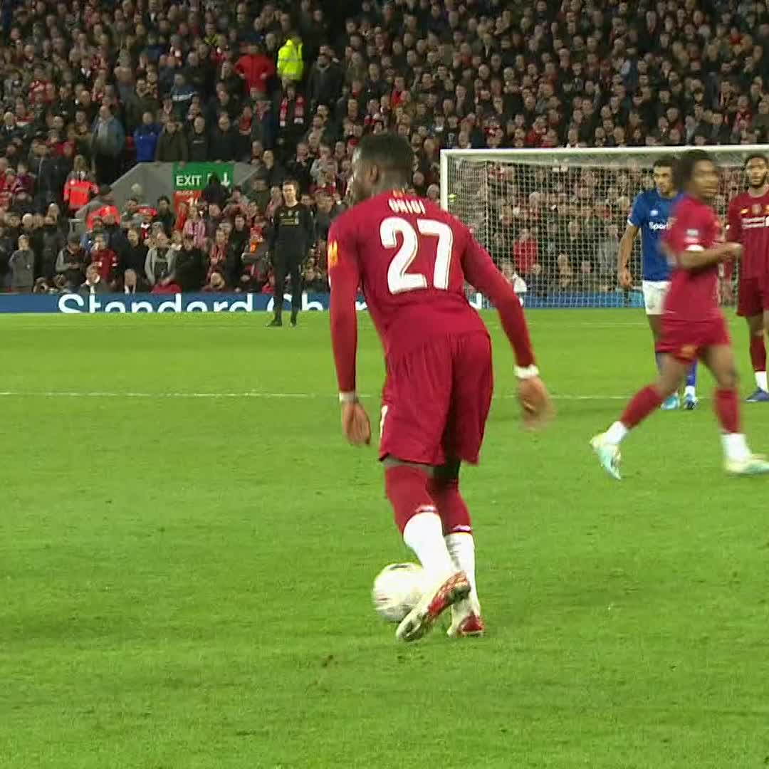 Remember when Curtis Jones did this against The Toffees? Hahahahaha