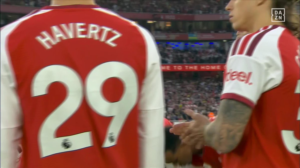 𝑵𝒐𝒓𝒕𝒉 𝑳𝒐𝒏𝒅𝒐𝒏 𝑭𝒐𝒓𝒆𝒗𝒆𝒓❤️ ¡SE NOS PONE LA PIEL DE GALLINA!🫣 La afición del Arsenal, al unísono para cantar su himno antes del debut en Premier⭐ #PremierLeagueDAZN ⚽🏴󠁧󠁢󠁥󠁮󠁧󠁿