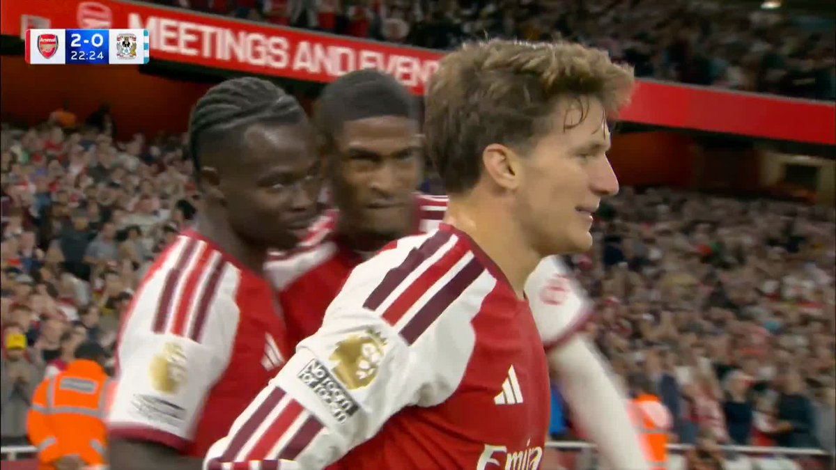 "Saka couldn't miss!" Arsenal are cruising against Coventry as Bukayo Saka fires home from close range 💥