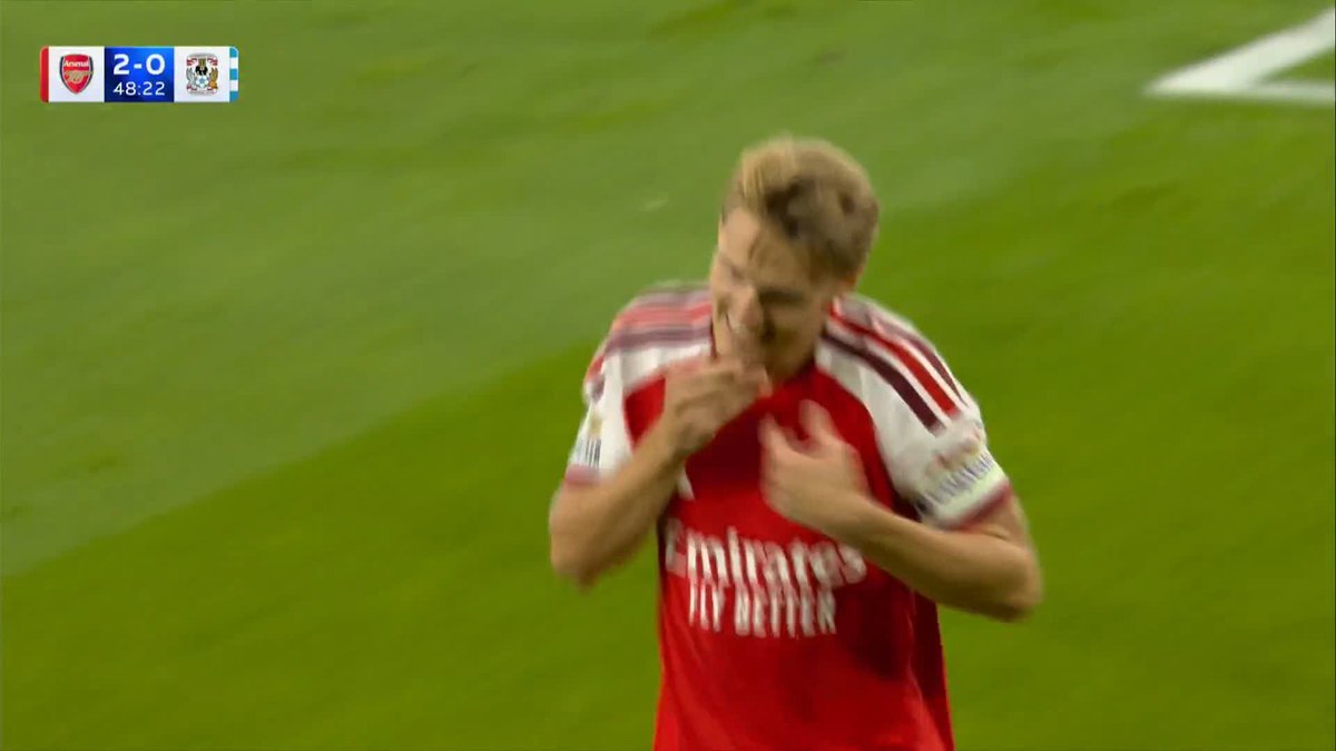 It's Martin Odegaard... Arsenal have three! 🔴