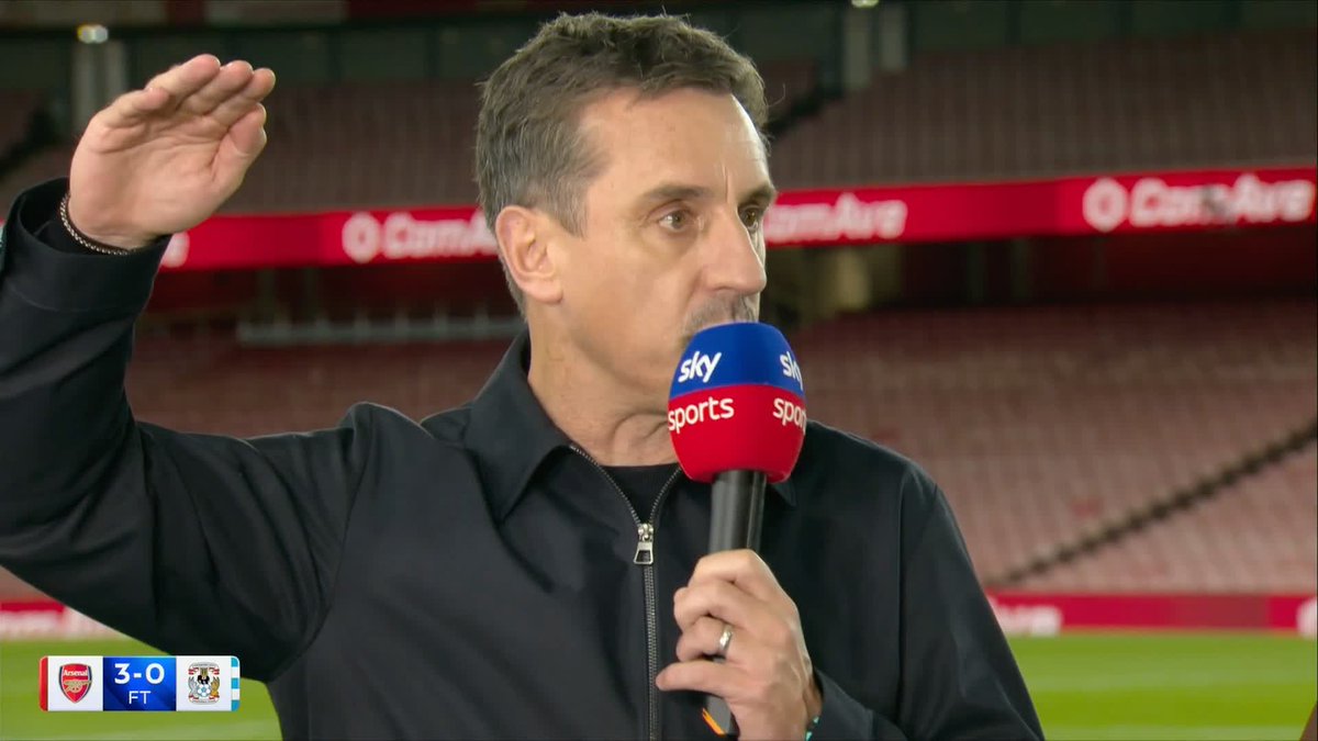 Gary Neville believes Martin Ødegaard would ‘go up a level’ if Arsenal were to sign Julian Alvarez 👀