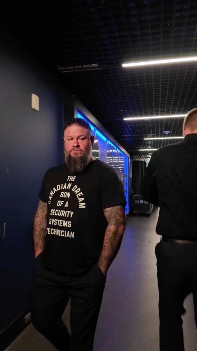 KEVIN OWENS HAS ARRIVED FOR HIS WWE CHAMPIONSHIP MATCH TONIGHT #Smackdown