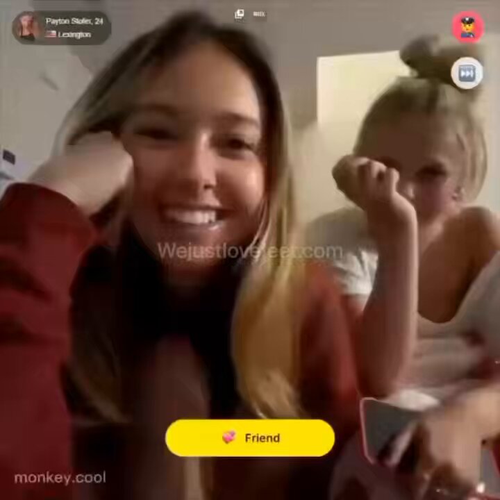 She’s putting her grippers on blast on monkey app👣😋💦 (Join our 👣 groups for more content ➡️