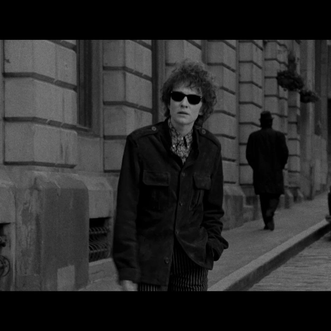 Evening viewing recommendation? On the Criterion Channel, watch Todd Haynes’s audacious, brilliantly inspired antibiopic of Bob Dylan I'M NOT THERE (2007)—starring Christian Bale, Cate Blanchett, Marcus Carl Franklin, Richard Gere, Heath Ledger, and Ben Whishaw, who all embody different aspects the musician's elusive persona. 🖤