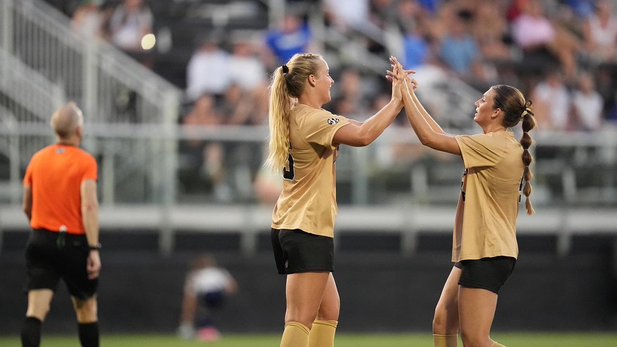 DORES DOMINATE ⚓️ No. 3 Vanderbilt overwhelms No. 21 Memphis, 4-1 in Nashville! Vanderbilt Soccer x #ItJustMeansMore