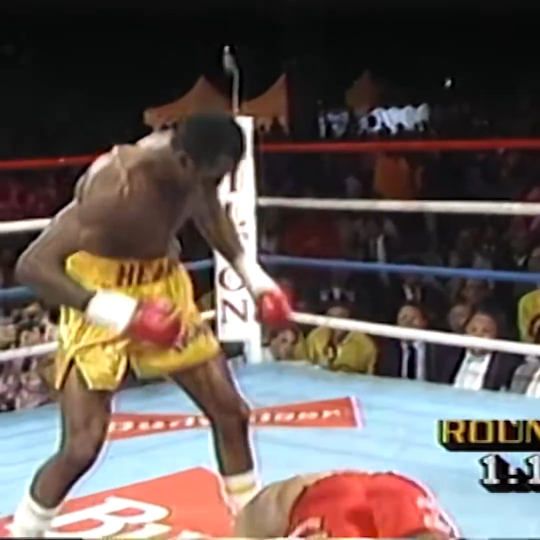 Thomas Hearns was hurt. 😳 Moments later, Juan Domingo Roldán was face down. After being dropped three times, Roldán rocked Hearns in Round 4. Hearns recovered and answered with a devastating right hand. The win made Hearns boxing’s first four-division world champion. #ThomasHearns #BoxingHistory