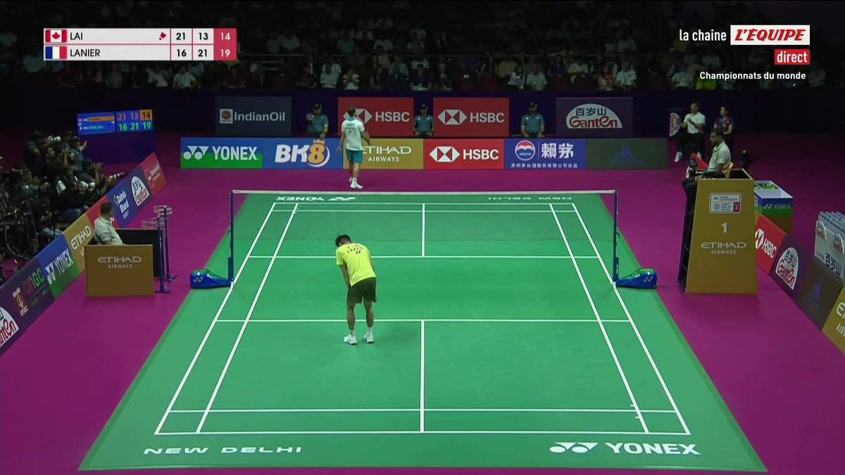Il aura tremblé mais Alex Lanier est lui aussi en finale ! Après la paire tricolore Delrue/Gicquel, Lanier se qualifie pour la première finale tricolore des Mondiaux, en battant le Canadien Victor Lai #lequipeBADMINTON