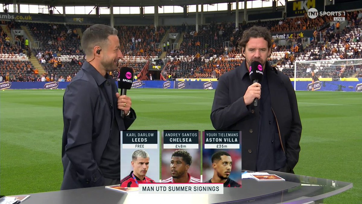 "They're building something special. They have good players in every position" Owen Hargreaves is delighted with Man United's transfer business 👏 🎙️ Lynsey Hipgrave | 📺 Watch live on TNT Sports & HBO Max