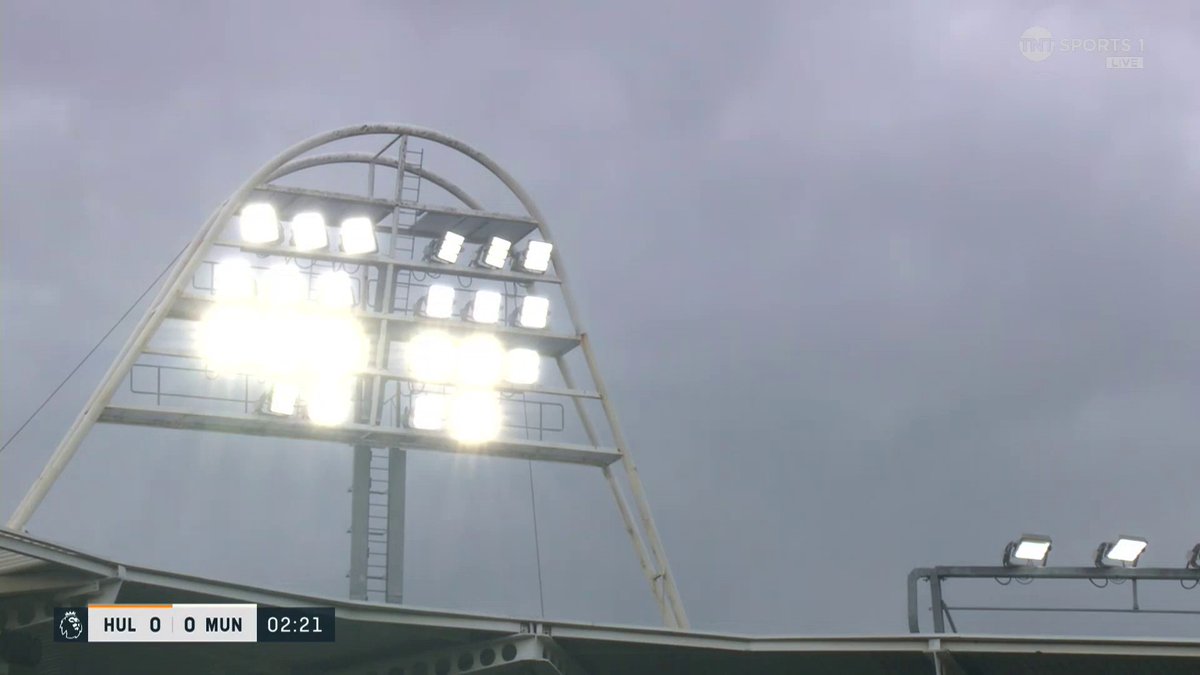 Yes, the floodlights are on for a 12:30 kick-off between Hull City and Man United in August 😅 📺 Watch live on TNT Sports &amp; HBO Max