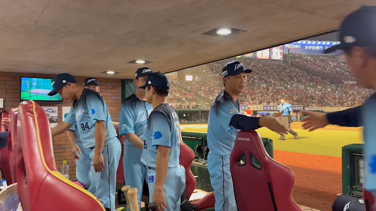 仙台から2夜連続で、勝利直後のハイタッチをお届け! 監督・コーチ陣の固い握手もお楽しみください🤝 #seibulions #打破 #アオフェス2026