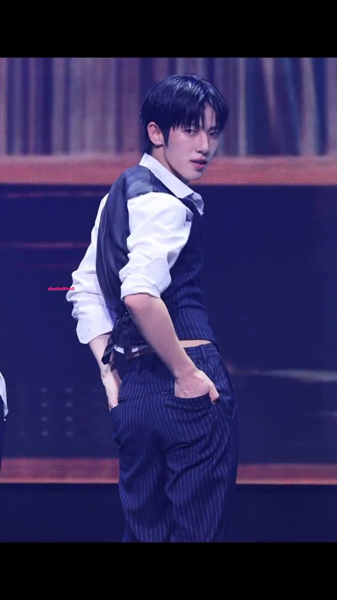 허리...한줌....