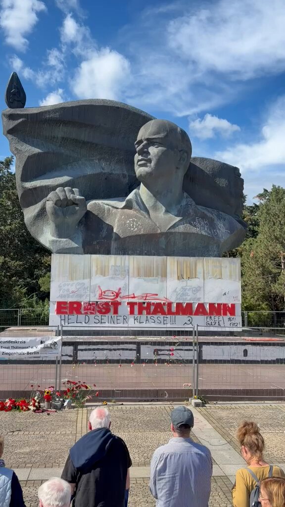 Gedenken an Ernst Thälmann in Berlin anlässlich des 82. Jahrestags seiner Ermordung durch die Nazis.#b2208