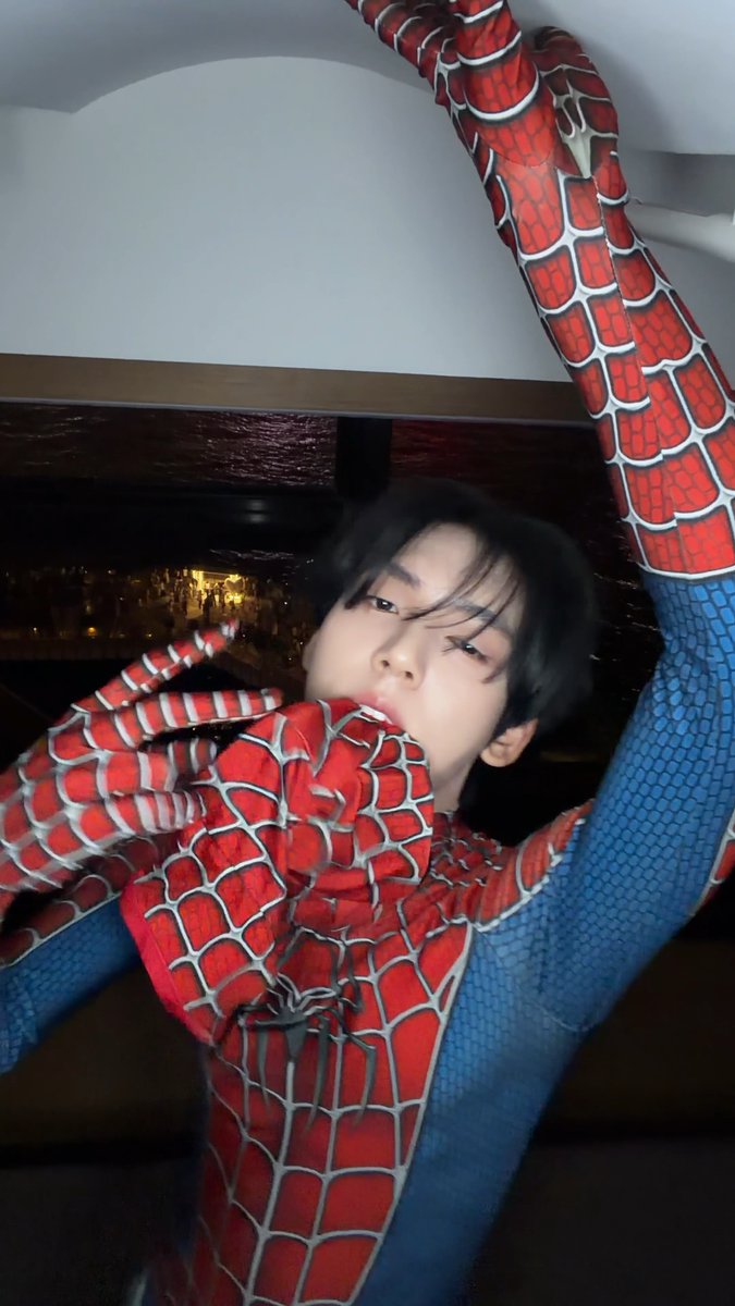 스파이더뽀 ₍ᐢ•̀ ̫•́ᐢ₎ · °🕸️ 🔗 #AND2BLE #앤더블 #HANYUJIN #한유진