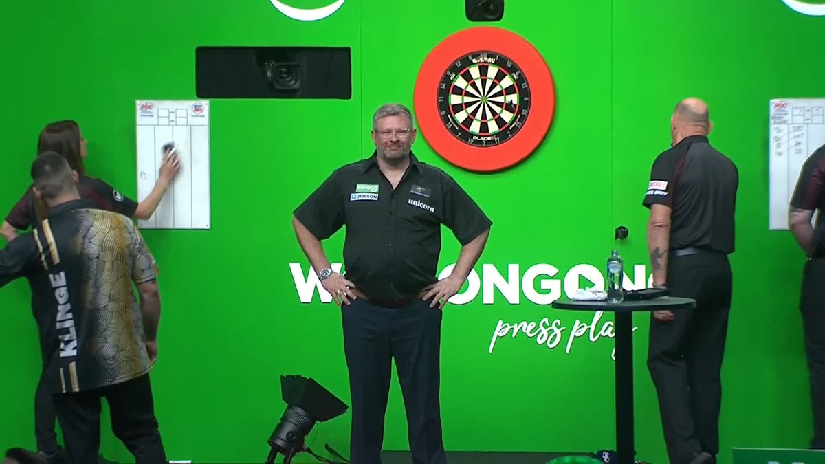 WADE WINS IN WOLLONGONG! 🏆 James Wade celebrates his maiden World Series of Darts title! The Machine ends Brody Klinge's fairytale run to claim the Australian Darts Masters crown! 🏆