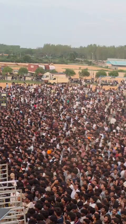 Massive crowds turn up for the #Toxic Pre Release event in Malla Reddy College! 🔥 🔥