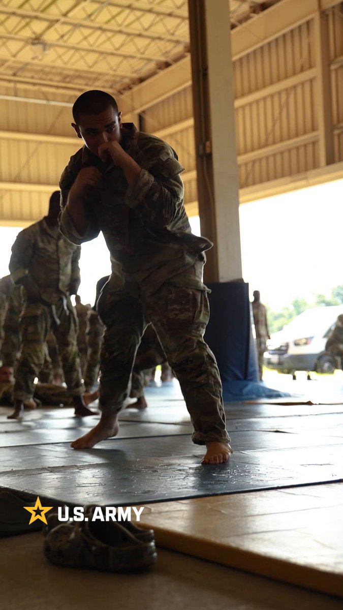Winning starts with the fundamentals. Watch trainees at Fort Benning, Ga., learn combatives during basic training. 🎥 Joy Edwards