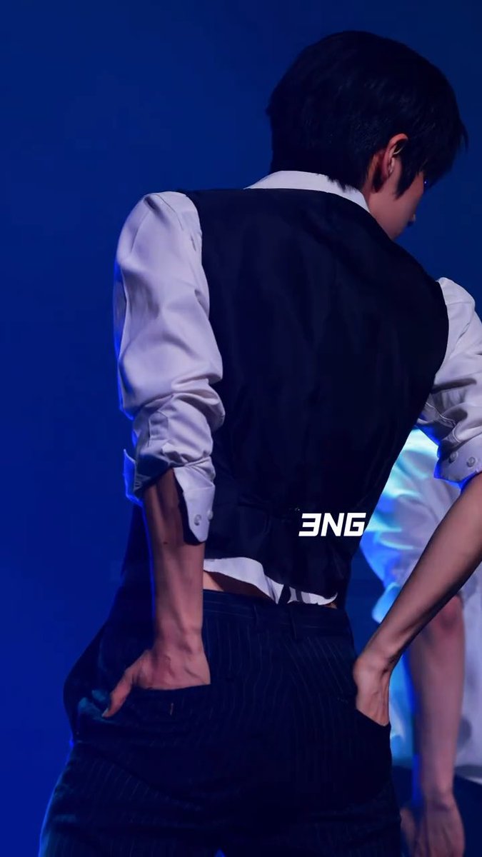 GUE MAU SUNGKEM SAMA YANG NGASIH SIWOO OUTFIT KAYA GINI, DAMN, NGILER BANGET LIATNYA🤤 gak bisa move on sama cover ini😭 #parksiwoo #theprosecutorsproposal