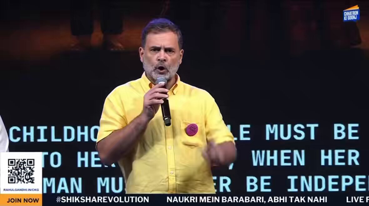 “YOU BELONG TO NOBODY BUT YOURSELF” You have a relationship with your father, brother, husband… BUT YOU DO NOT BELONG to them!!! THE GASP I GASPED JUST NOWW RAHUL GANDHI THE MAN YOU ARE 🔥💛
