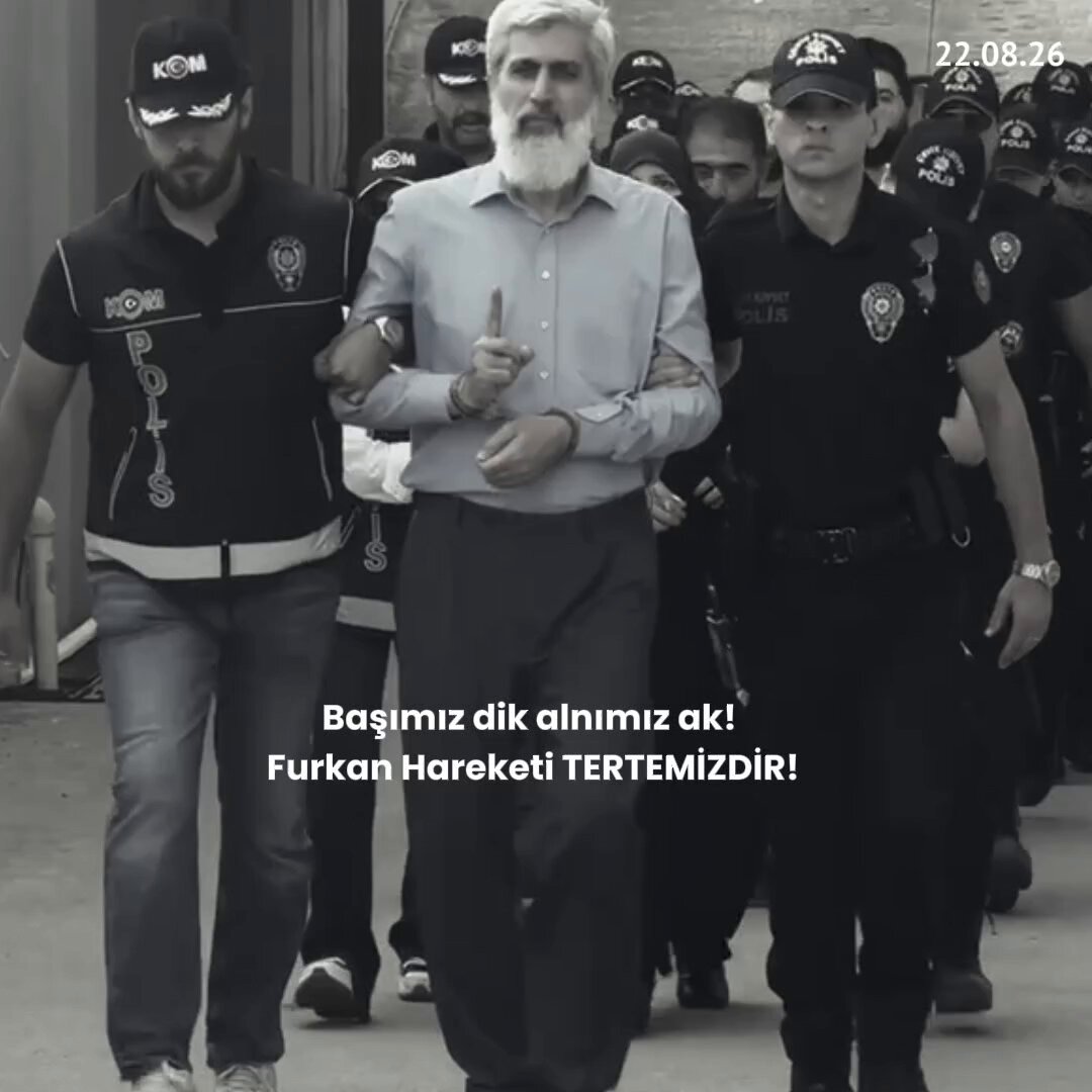 Alparslan Kuytul Hocaefendi, eşi Semra Kuytul Hocahanım ve Furkan Hareketi mensuplarının adliyeye sevk edildiği anlar. "Başımız dik, alnımız ak!" #AdanaAdliyesi KuruSıkı Medya DosyaBoş SerbestBırakın FurkanHareketi Tertemizdir