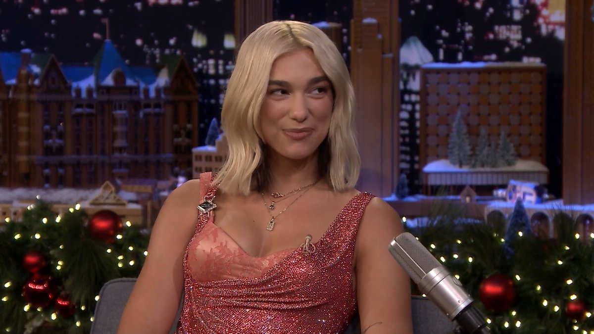 .DUA LIPA looks back on her U.S. TV debut on The Tonight Show 🥺 #FallonFlashback Original Air Date: December 18, 2019