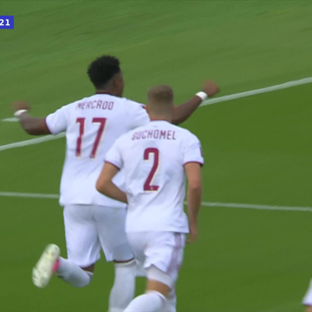 Alvo do Vasco, John Mercado marcou mais um gol pelo Sparta Praha.