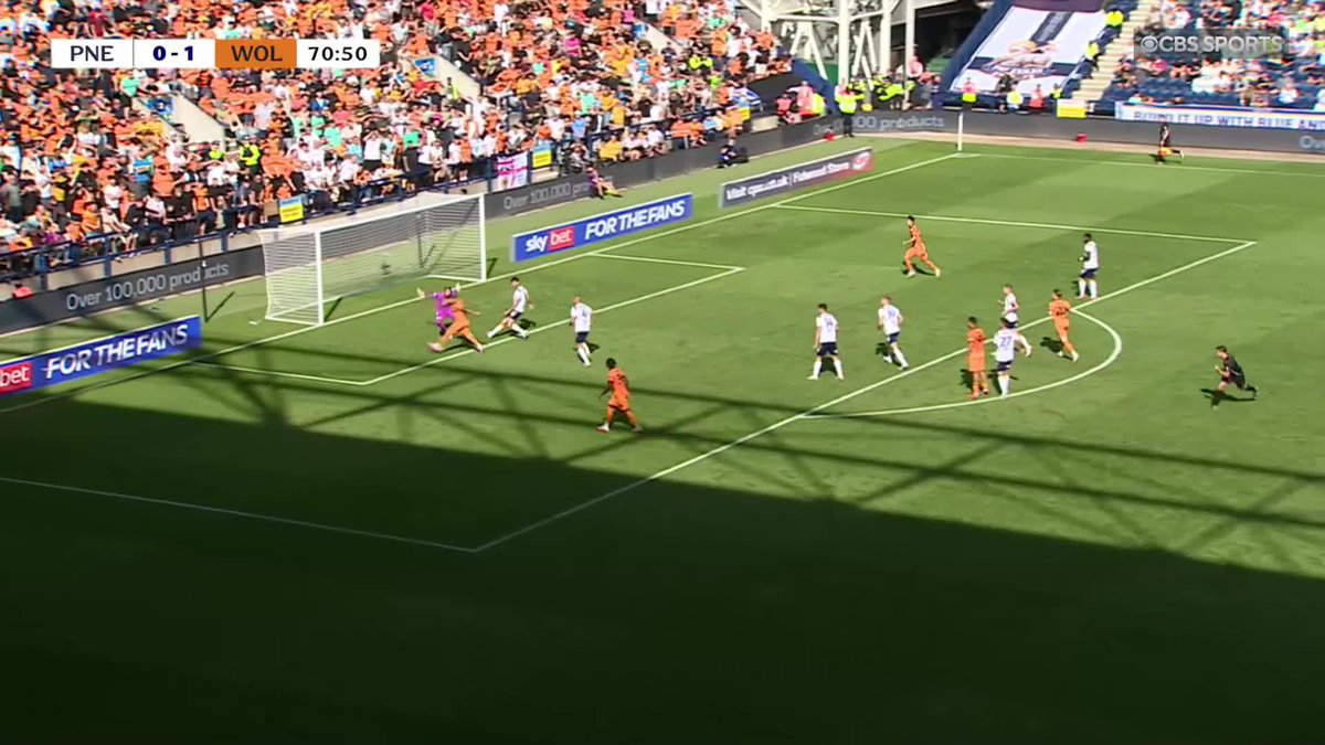๐จ๐ด๓ ง๓ ข๓ ฅ๓ ฎ๓ ง๓ ฟ WHAT AN ASSIST FROM RAUL JIMENEZ! The Mexican striker now has 2 G+A in his first two games in the EFL Championship after returning to Wolves. โค๏ธ๐บ VAMOS! ๐ฅ