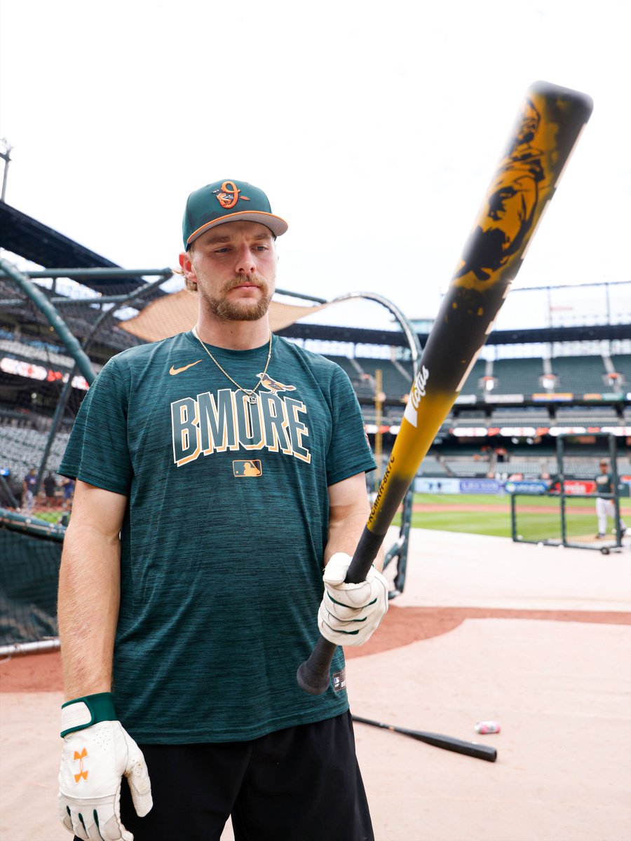 Game code = not valid Gunnar's custom Call of Duty bat = super valid #Birdland | #PlayersWeekend