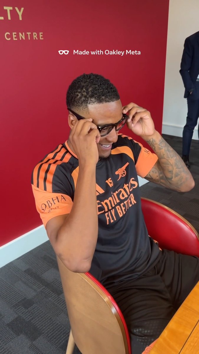 POV: You just signed for The Arsenal 🤩 🕶️ Oakley Meta