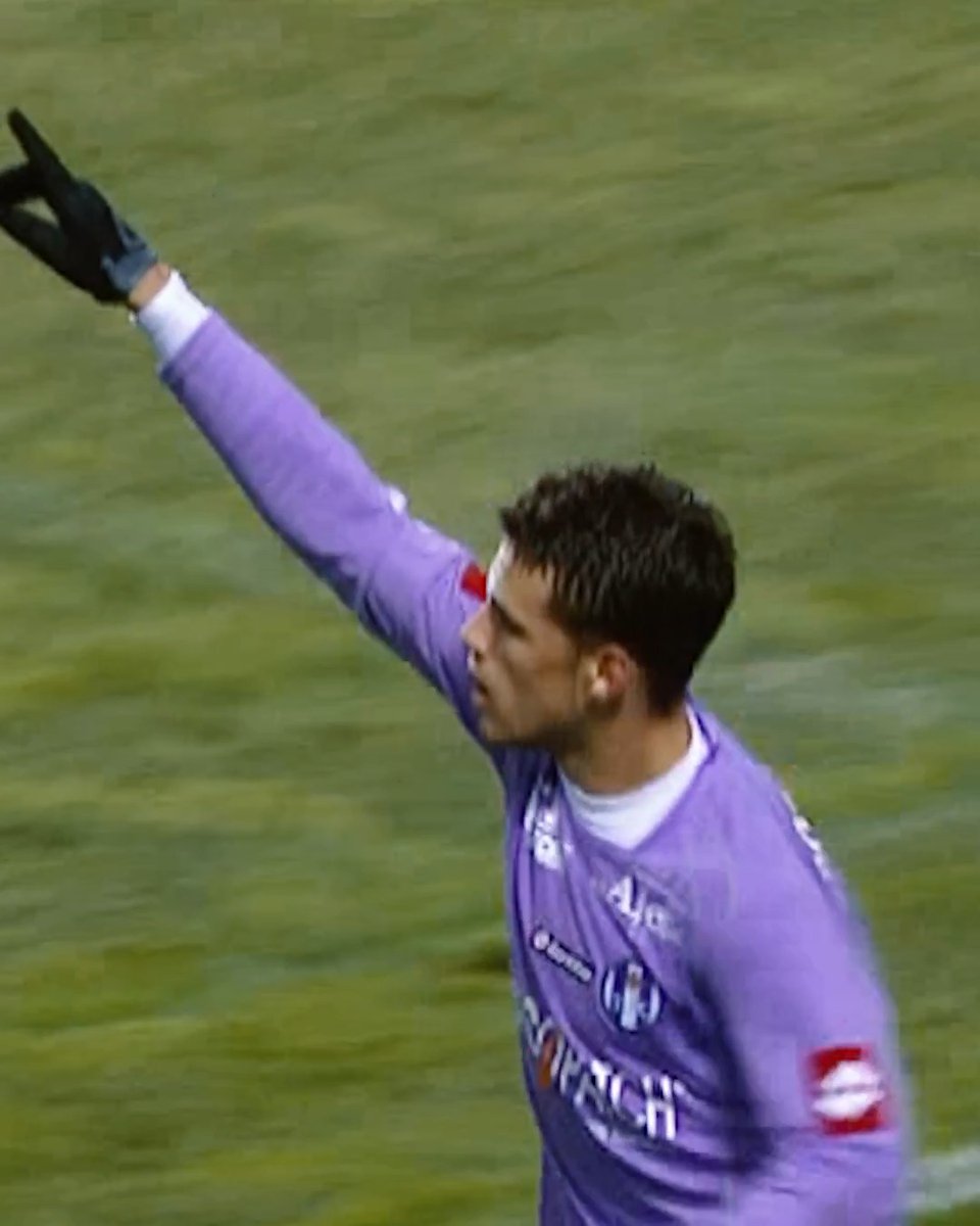Bryan 🕊️ Tu resteras à jamais dans nos cœurs et ceux des supporters 💜 #TFCOL