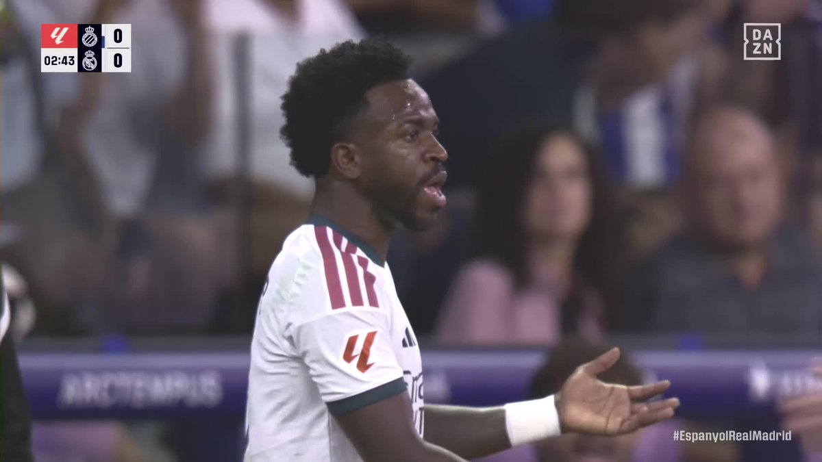 La patada de Cala a Vinicius #LALIGAenDAZN ⚽