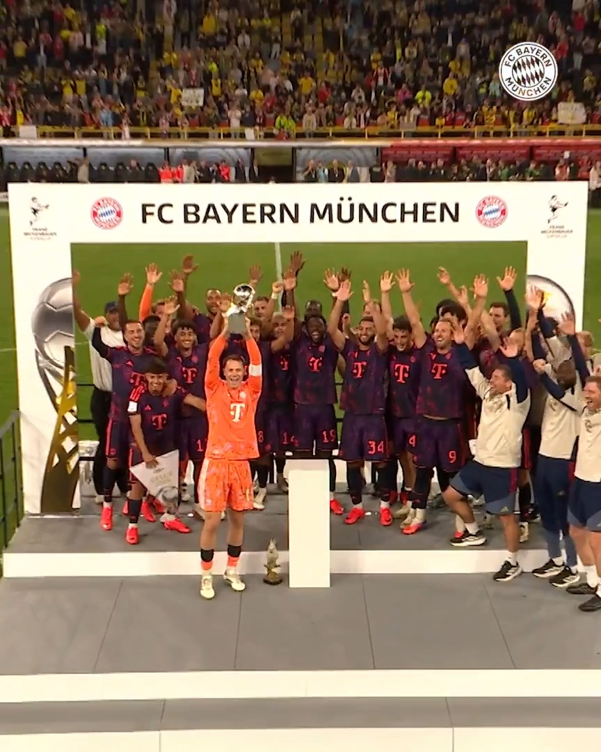 أيها الناس.. البايرن رفع الكاس! 🏆🎉