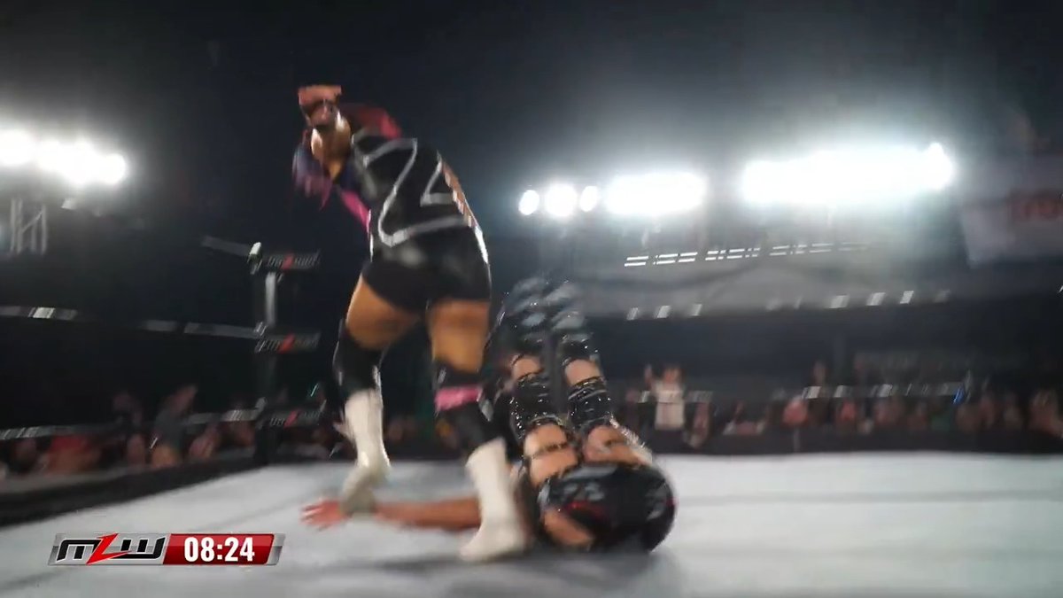 WHAT A DEVASTATING LARIAT from zamaya! ▶️