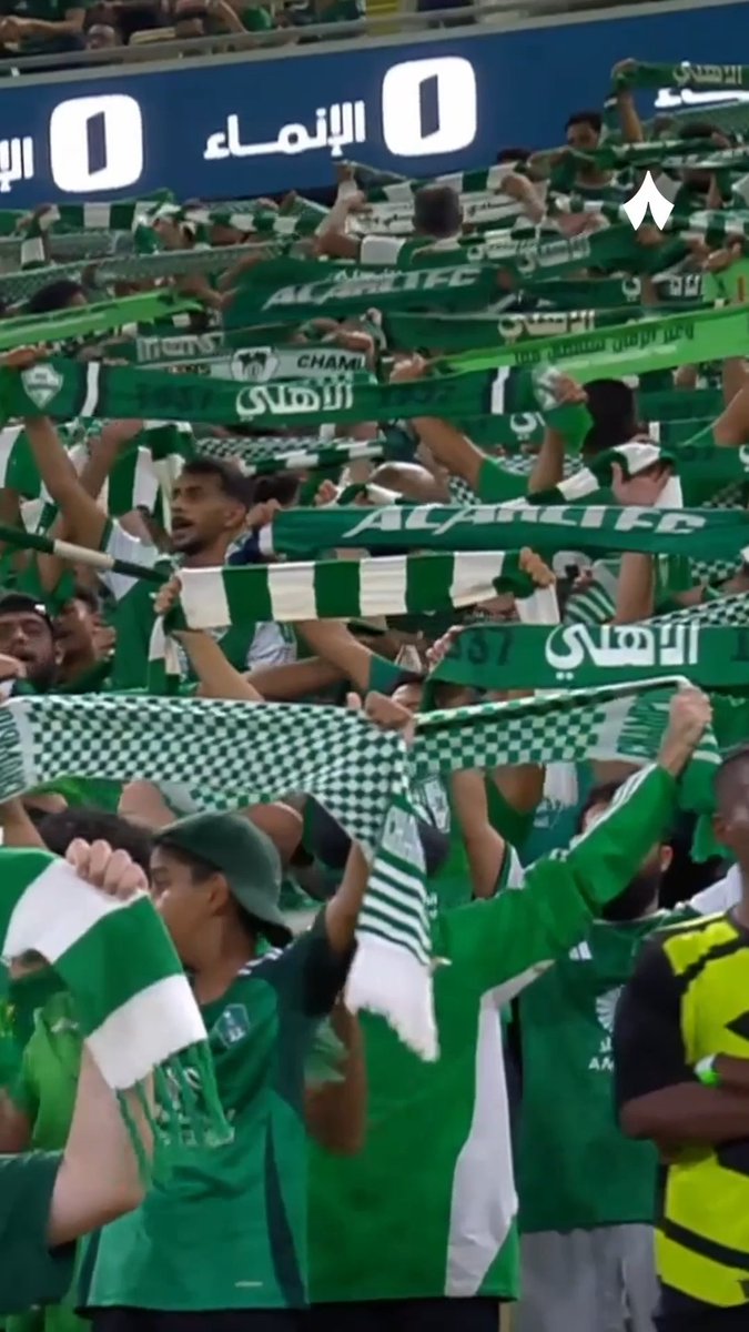 لوحة فنّية اعتدنا على رؤيتها 🟢🔝 #الأهلي_أبها | #دوري_روشن_السعودي
