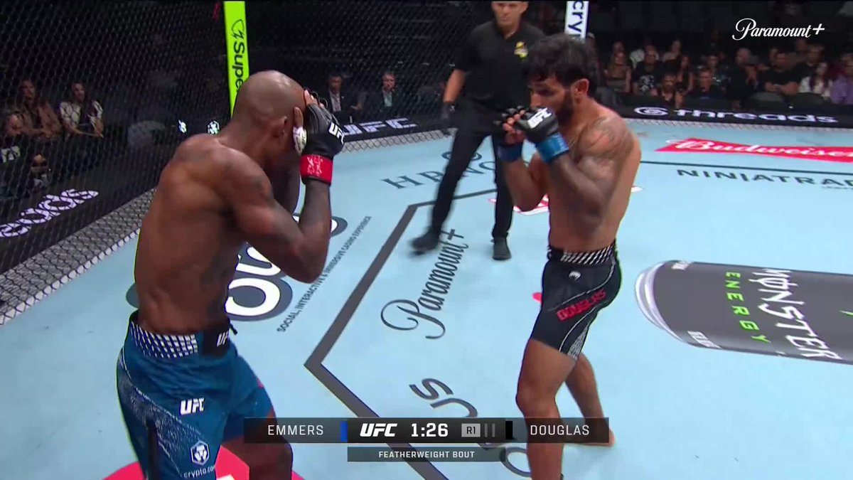 ONE TWO DOWN THE PIPE GETS THE JOB DONE FOR JAMALL EMMERS 🤩 [ #UFCSacramento | LIVE on @ParamountPlus ]